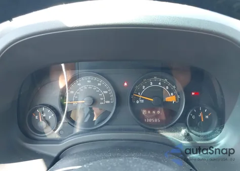 2016 Jeep Compass Sport z USA, uszkodzony, nr VIN 1C4NJCBA6GD754114